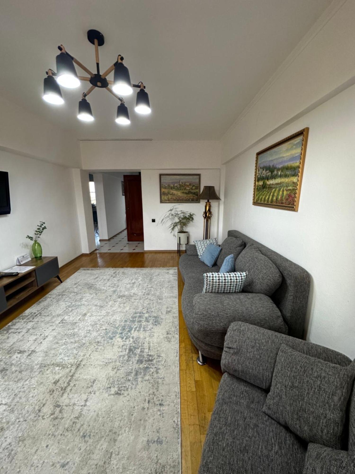 Apart 13 Алматы Экстерьер фото