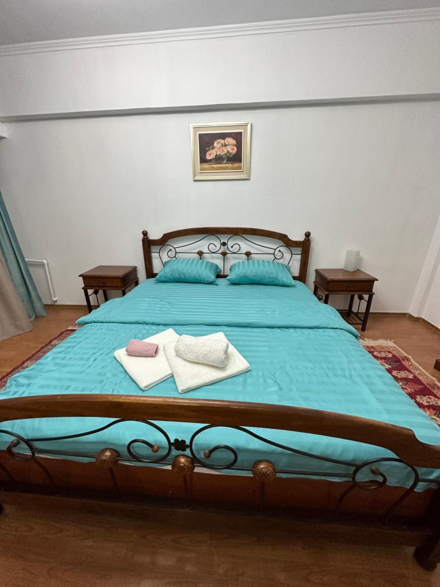 Apart 13 Алматы Экстерьер фото