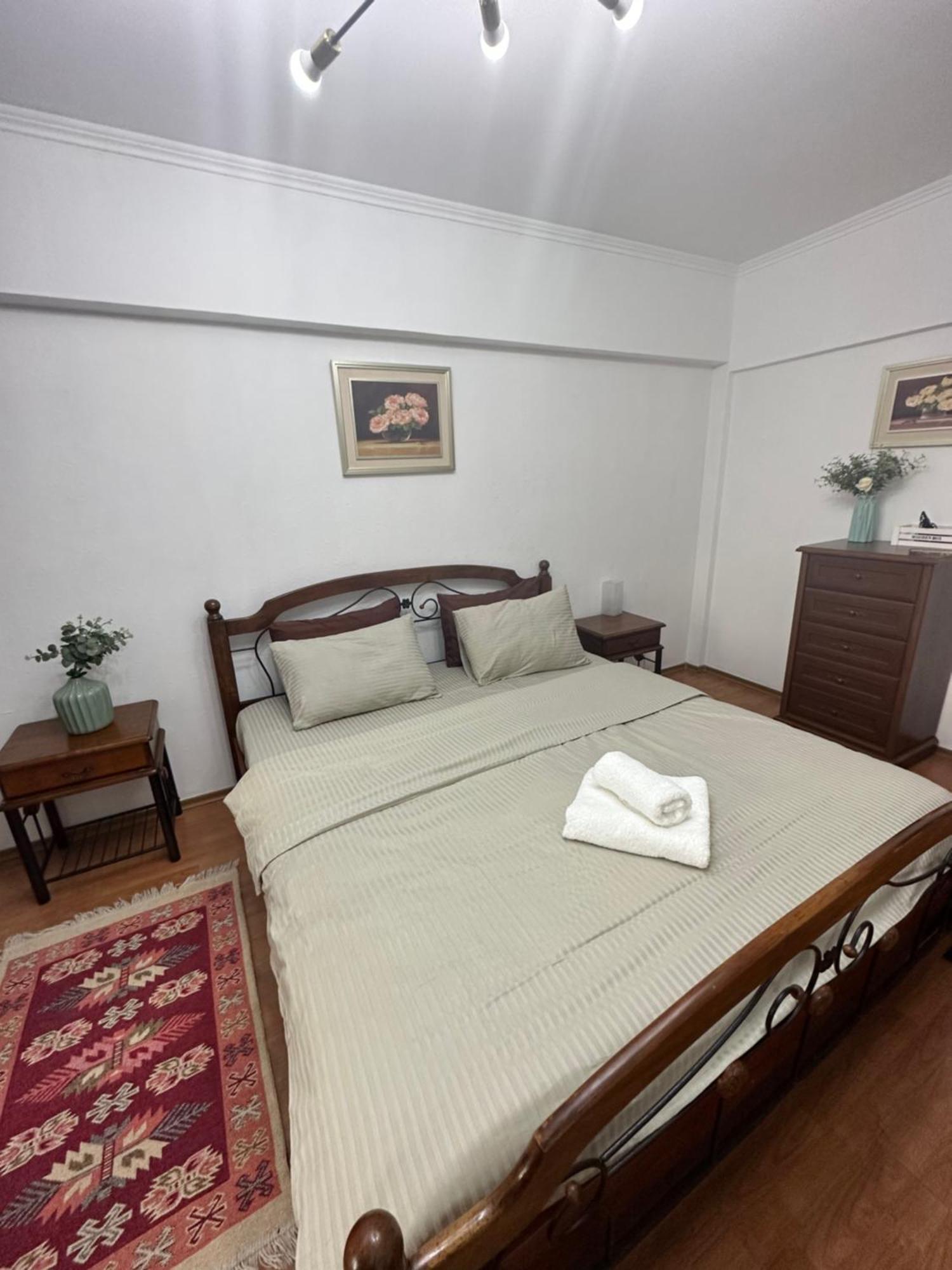 Apart 13 Алматы Экстерьер фото